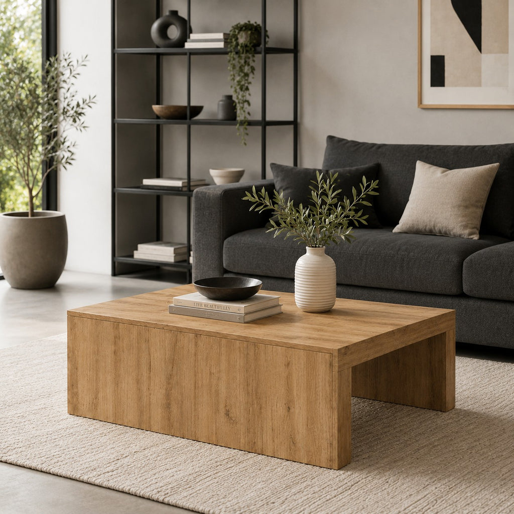 Table basse carrée 100 cm Chêne Artisanal - dans un salon
